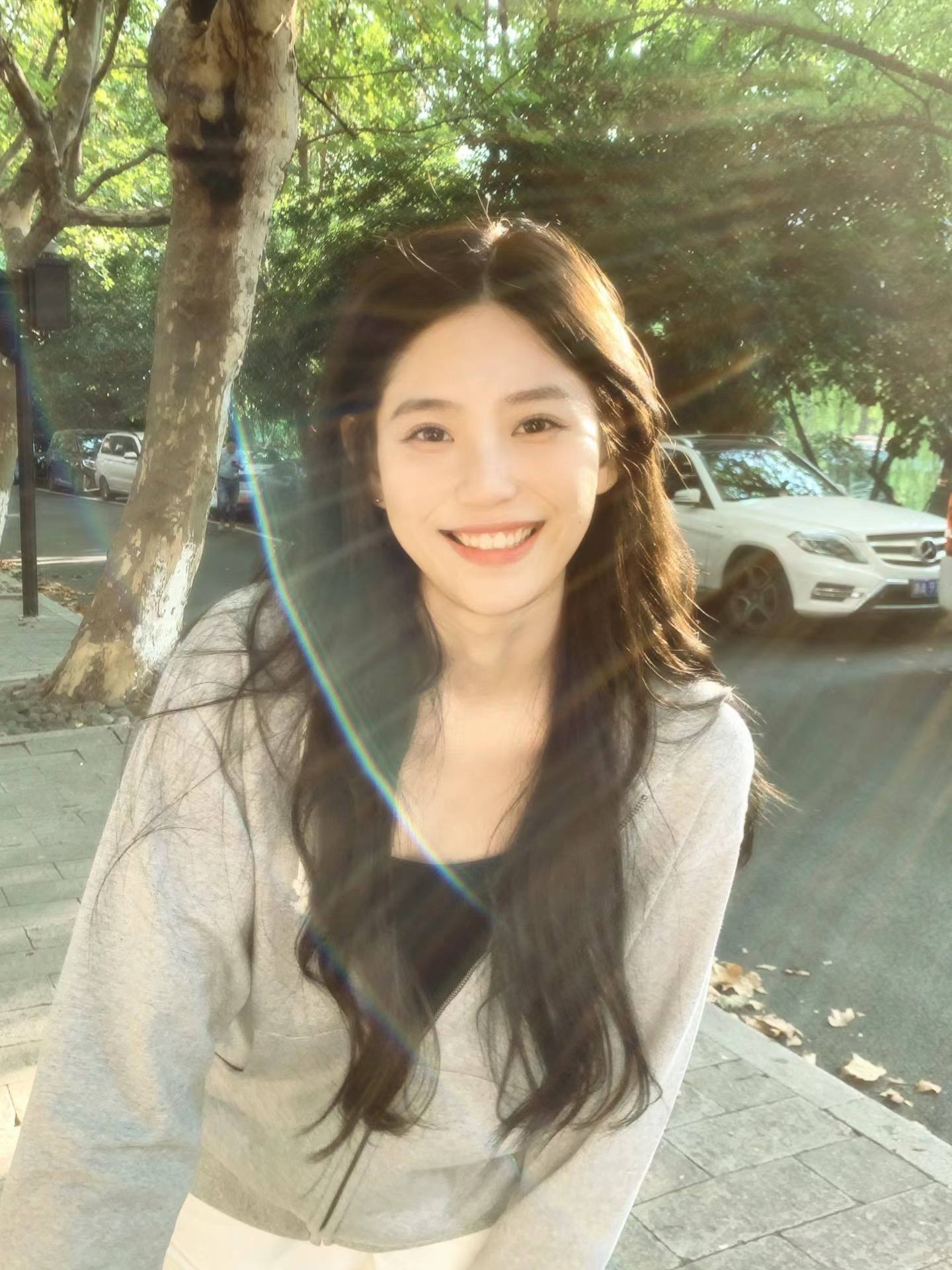 国产成人艳妇AA视频在线_兼容版74.7.5-第3张图片